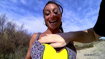 Video Superhot perfect busty sexbomb really enjoy hard fuck on the beach with stranger