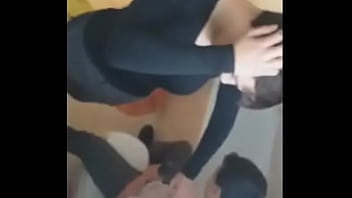 Step mom pilla a su hijo haciendo travesuras