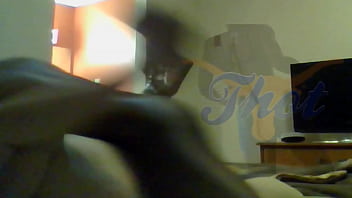 Muskelmanns Wohnzimmer-Dreier-Luststoß