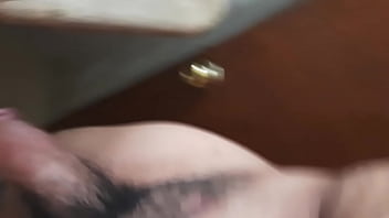 Moviendo Mi Pene De Arriba A Abajo...