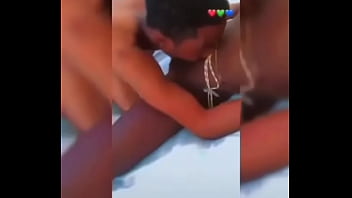 Abidjan ( jolie sein de la jeune fille immature en manque de sex)...
