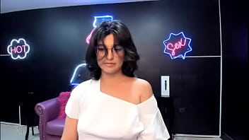 Rossiesumers Mostrando Su Hombro A La Internet...