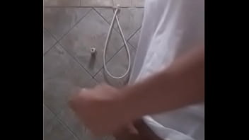 Gosada Gostosa Do Moleque No Banheiro...