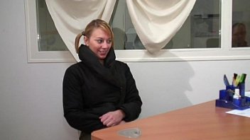 French babe takes hard anal - XVIDEOS.COM 