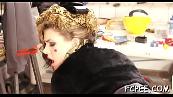 Wicked Rachel Evans bangs...