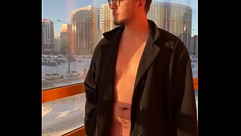 Sexy dude showing off his trunk