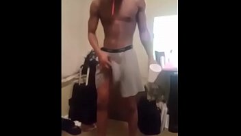 Straight BBC Jerk Session - INEEDGAYSEX.com