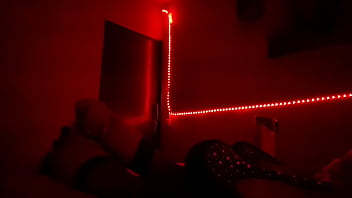 Vanezza Ardiente Y Cachonda...