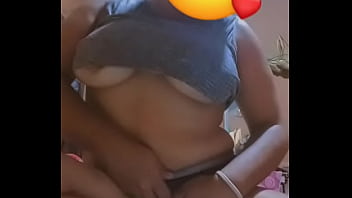 Video Hermosa tetona quiere que la folle