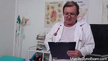 Mature gyno exam - Aisha Bahadur Porn Video