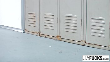 Sex Nebun In Grup Cu Daniela Crudu Si Loredana Chivu  Futai Pe Geam