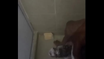 Lui para $ervirte a ti mujer caliente...