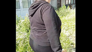 Candid White Euro Milf ignores me