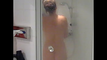 Dutch Milf Jacqueline Shower Before Her Morning Orgasm...