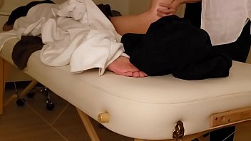 Julia And Lilu Sexy Oil Massage 2024