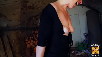 Malvina, jolie milf, a soif de nouvelles aventures