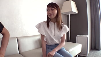 Amateur Pov: A married woman who addicts to a host club while her husband doesn't know it