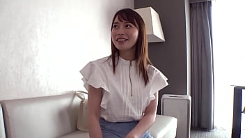 Amateur Pov: A married woman who addicts to a host club while her husband doesn't know it