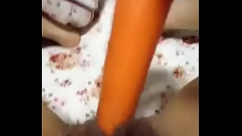 Gf Putting Carrot In Juicy Pussy...