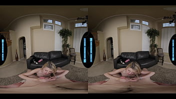 かわいくてシャイなサラリーマンが楽しみのためにお願いをする - LethalHardcoreVR