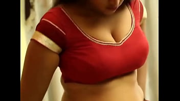 Hot Sexy Surekha Aunty Making Saree Wearing 2022...