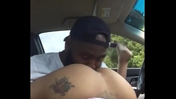 Paulo Lambedo o Cu da Rabuda no carro...