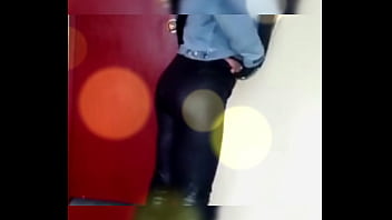 Melissa Fuera De Su Cuarto Jugando Uwu...