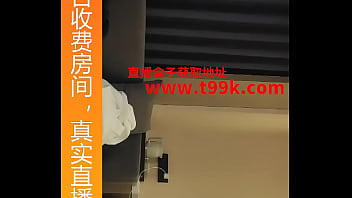 乱仑 单亲妈妈和自己三岁的儿子 舔儿子小鸡鸡 太可怕了 2024