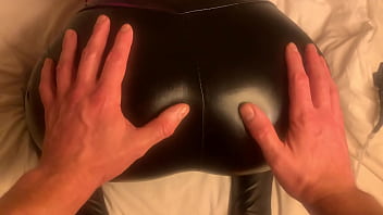 Mrs Jizz Gets Her Ass Squeezed In Leather Pants Whilst Waiting For Cum...