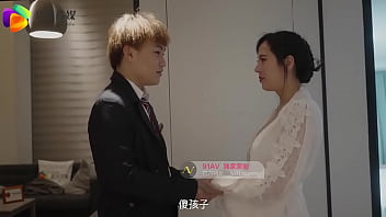 3p 妈妈跟两个10岁左右的儿子操b 2025