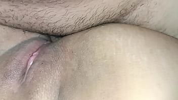 Tomando ch&aacute_