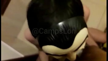 MI VECINO ME COJE RICO