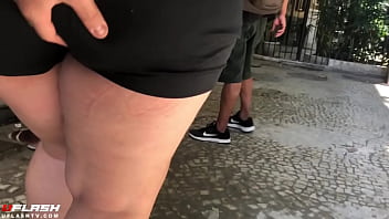 Passando A Mão Na Bunda Na Rua 2024