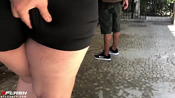 Passando A Mão Na Bunda Na Rua 2024