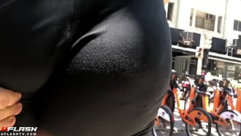 Passando A Mão Na Bunda Na Rua 2024