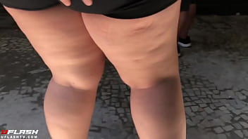 Passando A Mão Na Bunda Na Rua 2024