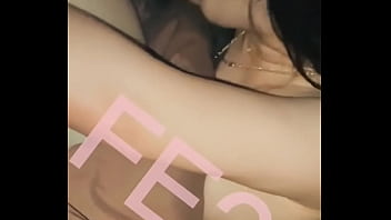 乱仑 单亲妈妈和自己三岁的儿子 舔儿子小鸡鸡 太可怕了 2024 | XXXXVideo