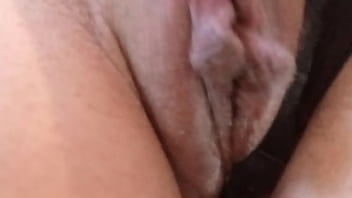 Clip sex White pussy scented with talcum powder
