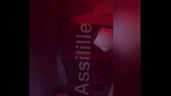 Ce qui est bien avec les body c&rsquo_est que je les met avec un jean pour sortir