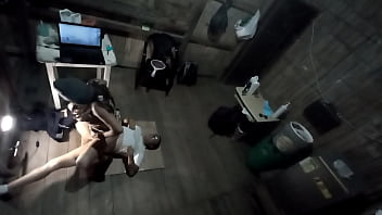 MEINE SOLDATEN-STIEFSCHWESTER AUF HEIMATURLAUB! NACH MONATEN OHNE MANN WILD UND GEIL - SPONTANER FICKMARATHON AUF DEM FUSSBODEN!