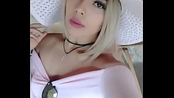 Edecan aylin chiquita sabrosa...