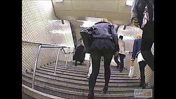 パンツより可愛いからミニスカで頑張る素人ギャル達の努力をせっかくだから追いかけて下着を盗撮しましたww