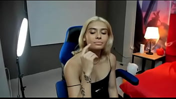 Abril W18 Luciendo Cuerpazo Sexy Seductor Post Gym...