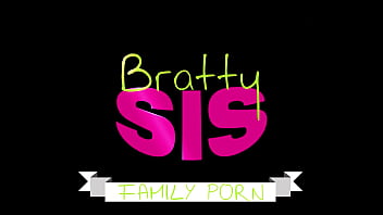 Step Sis Says “You can‘t tell anyone and you have to be quiet“ S18:E2-详情-91女神