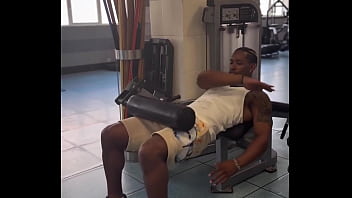 Entrenando pa cuando estrene “Tussy Pussy”