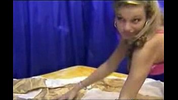 Blonde Puts on a Webcam Show