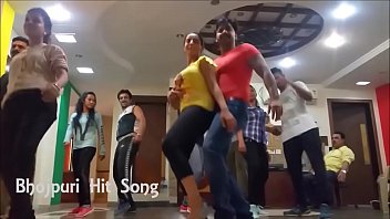 dance, shaking, boobs, bhojpuri