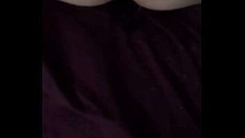 Je Joue Avec La Chatte Aux Orteils Blancs