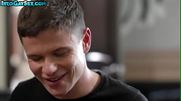 Dcreamy college surfers throatfucking eachother during 69 session