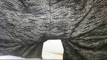 Peeing on the bed 3分钟